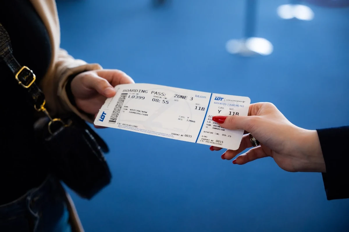Überprüfung der Arten von Flugtickets