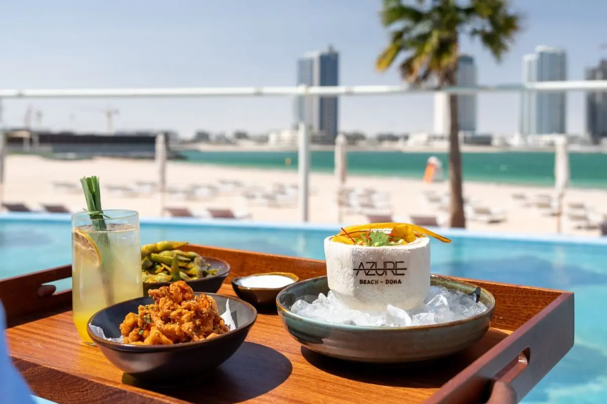 アズールビーチのレストランとカフェ