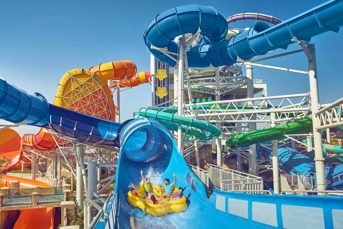 Öffnungszeiten des Aqua Fun Wasserparks