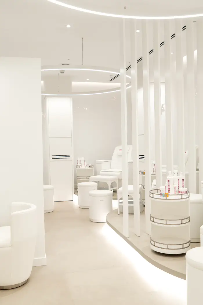ان بار للأظافر والسبا | مركز دبي المالي - womenhairsalon